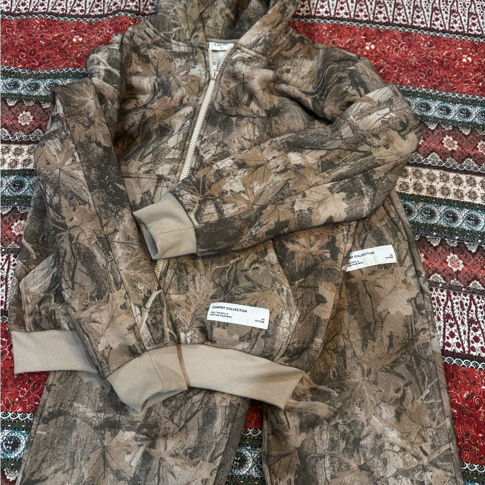 Comfort Collection Men’s Brown Camo Zip Hoodie